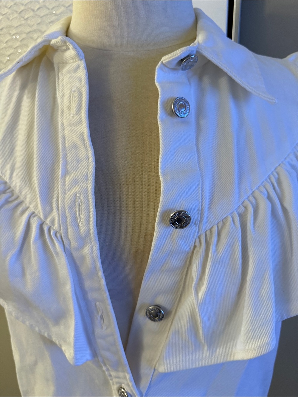 Zara White Ruffle-Sleeve Button Front Mini Dress - Picture 4 of 9